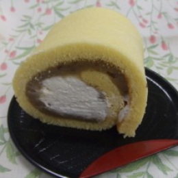 さつまいもロールケーキ